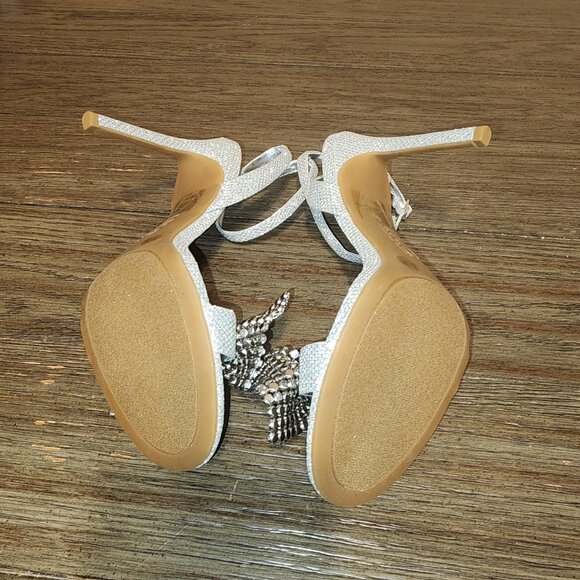 I.N.C. INTERNATIONAL CONCEPTS WOMENS NEMMZI BOW DRESS SANDALS NWT SILVER… - Picture 8 of 12